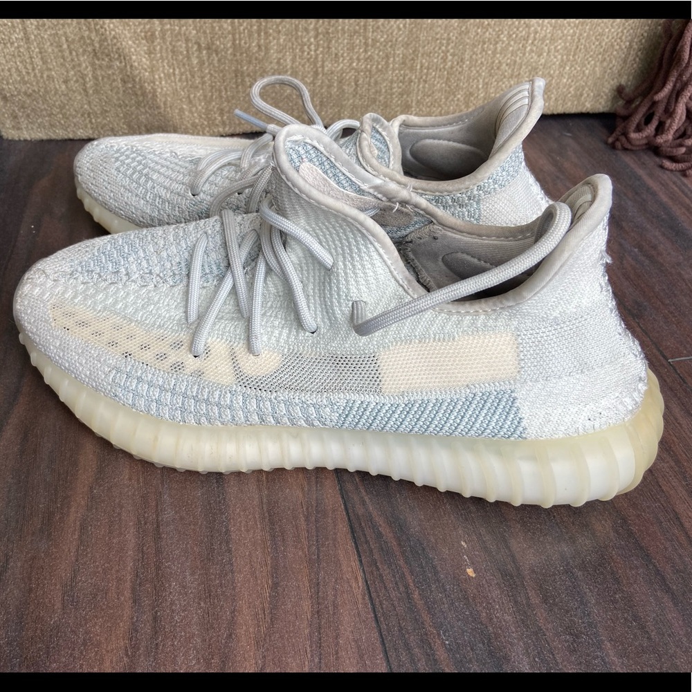 Yeezy BOOST